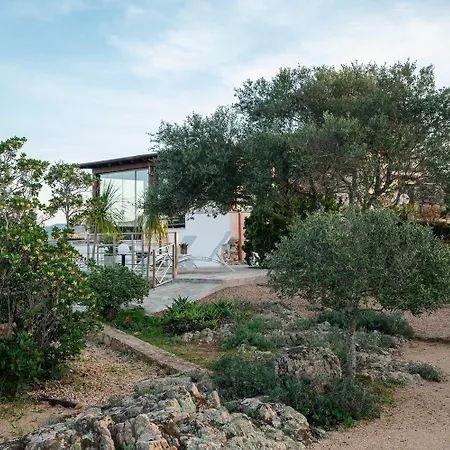 Вілла Aurazure By Klodge *