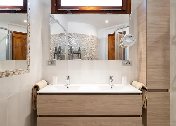 Aurazure By Klodge Willa *